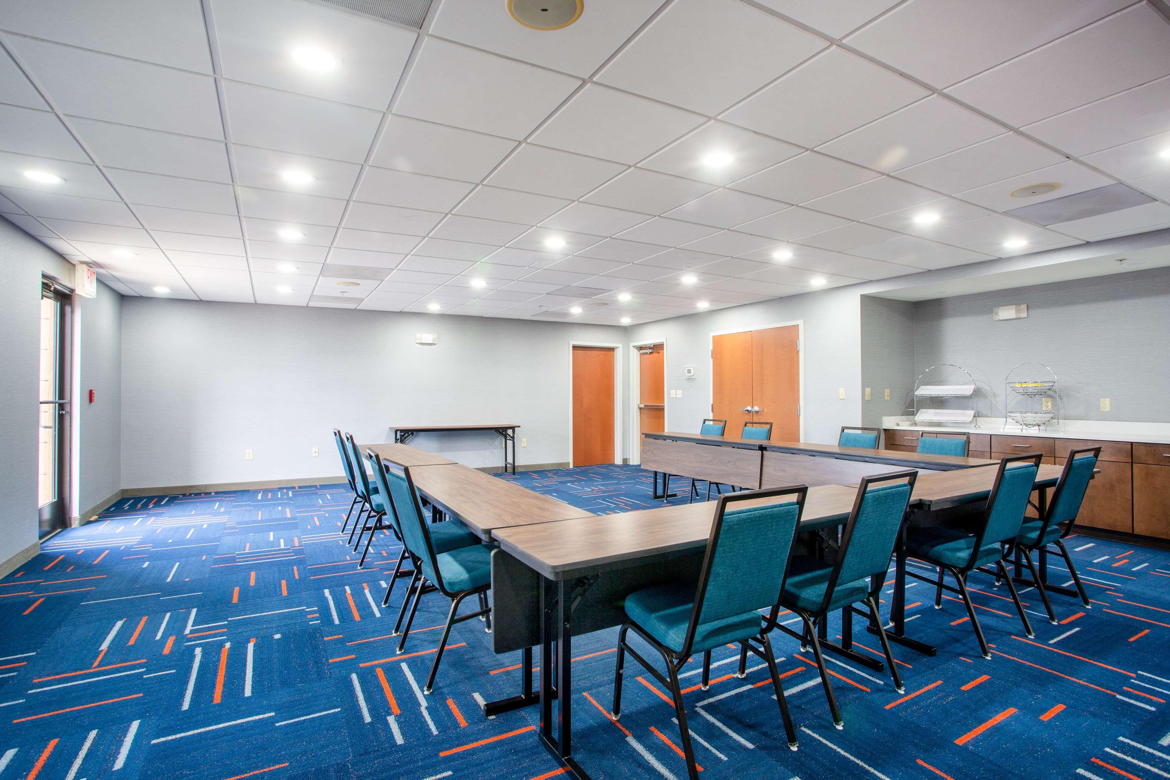 Hampton Inn Elkins Exteriör bild