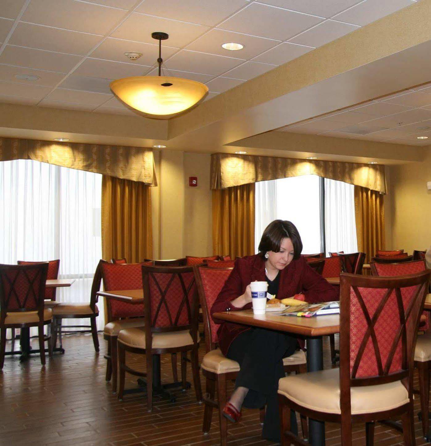 Hampton Inn Elkins Restaurang bild