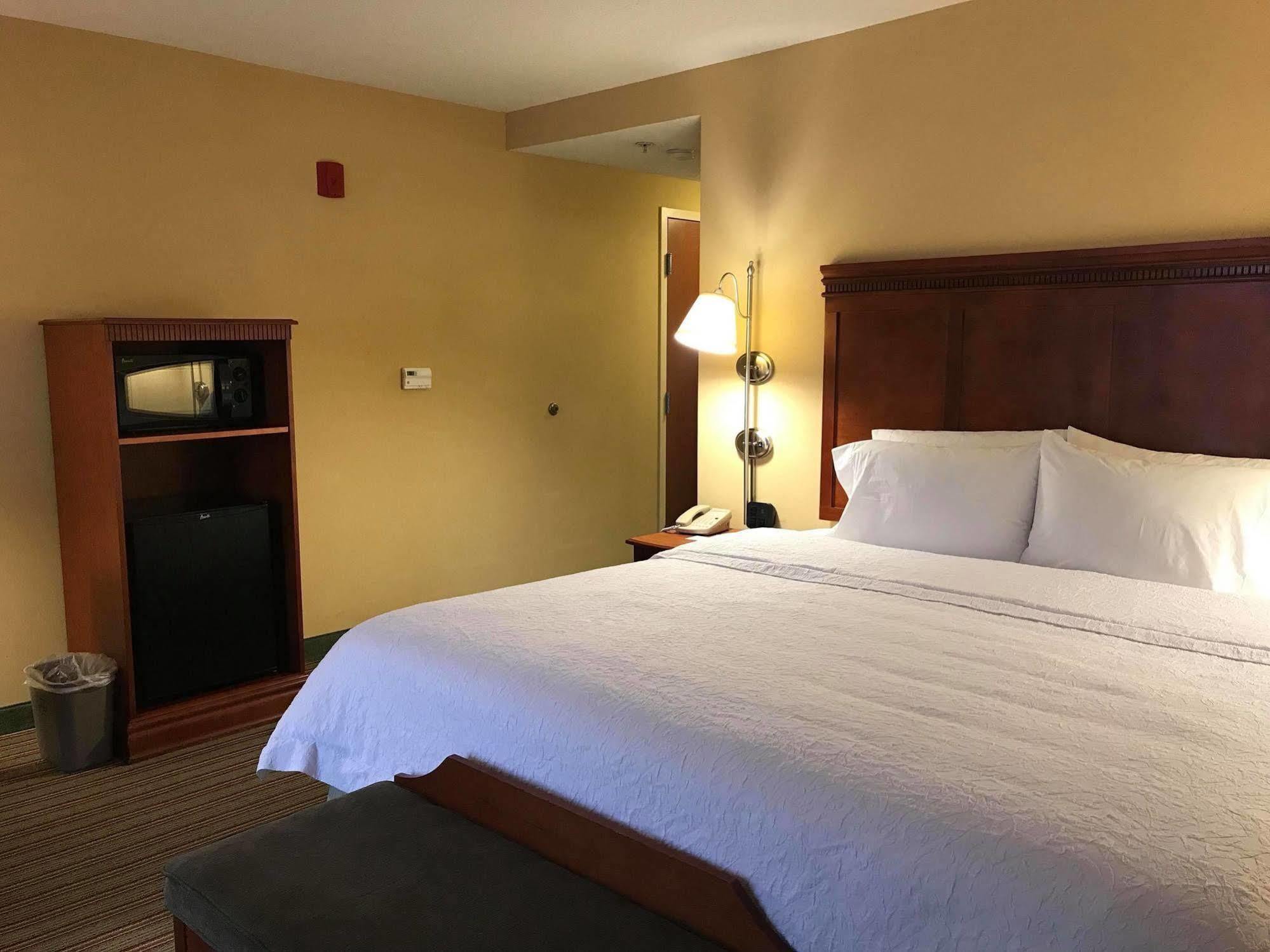 Hampton Inn Elkins Exteriör bild