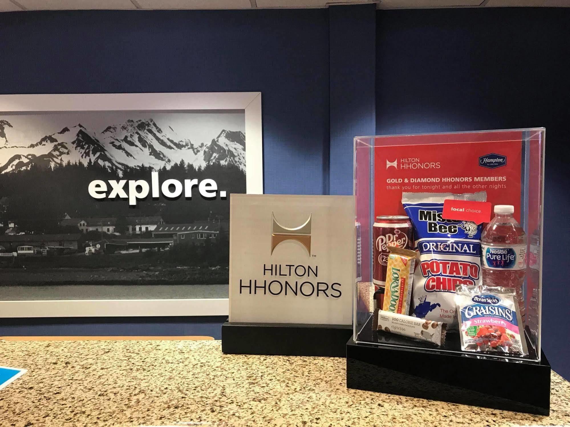 Hampton Inn Elkins Exteriör bild